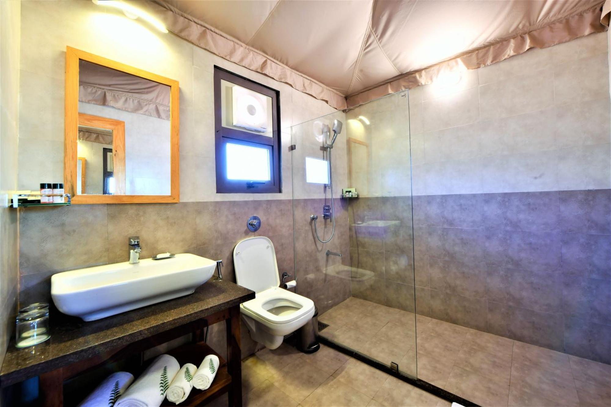 Kamnath Zinc Journey By The Fern, Diu Hotel ภายนอก รูปภาพ